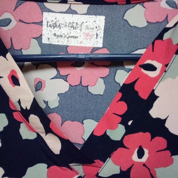 Floral Silky Scrub Top - Picture 2 of 4